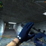 Blue_denim_hands_skin_with_palm_grip